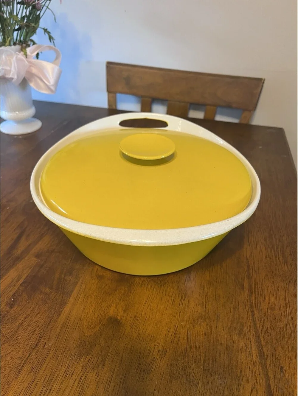 Early Unmarked NACCO Denmark Vtg. Cast Iron Dutch Oven by Michael Lax - Yellow